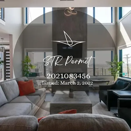 The Alistair - Luxurious Mansion With City Views